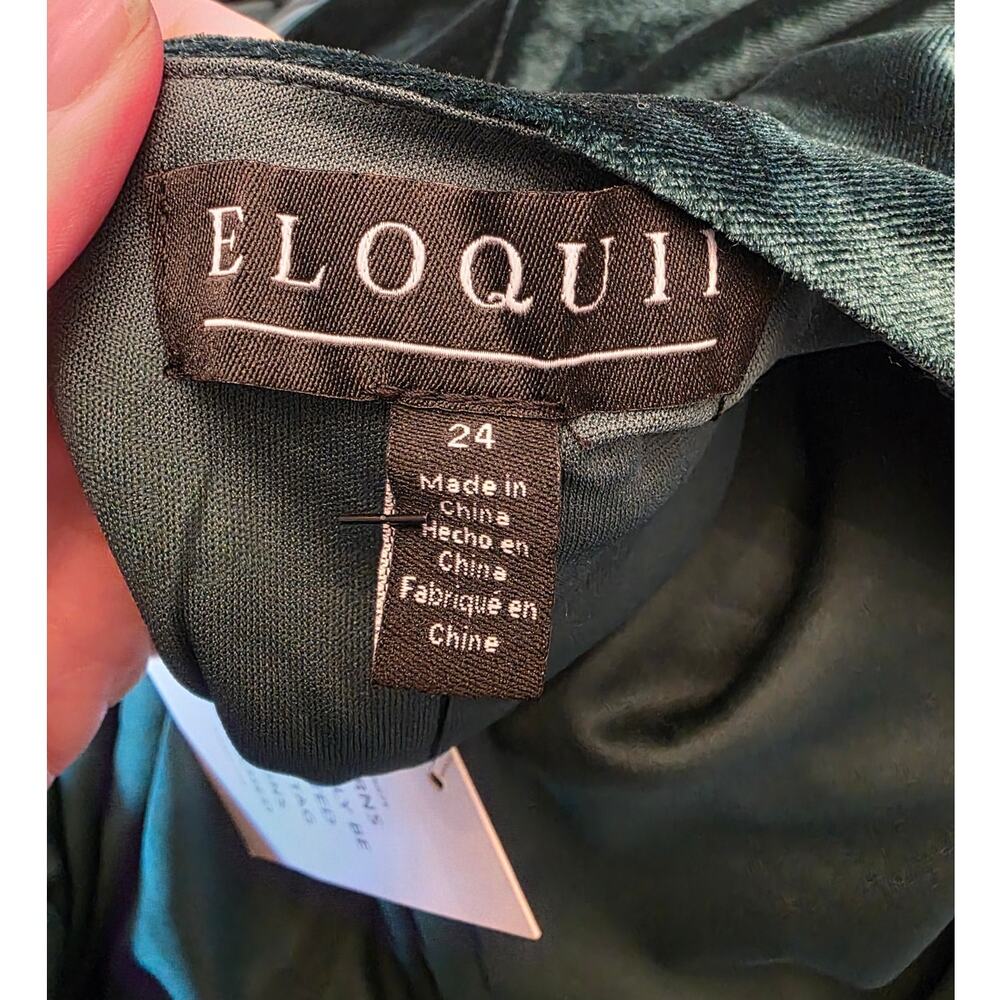 NWT Eloquii Tie Belt Wide Leg Velvet Jumpsuit Green SZ 24 Plus Size - Picture 4 of 7